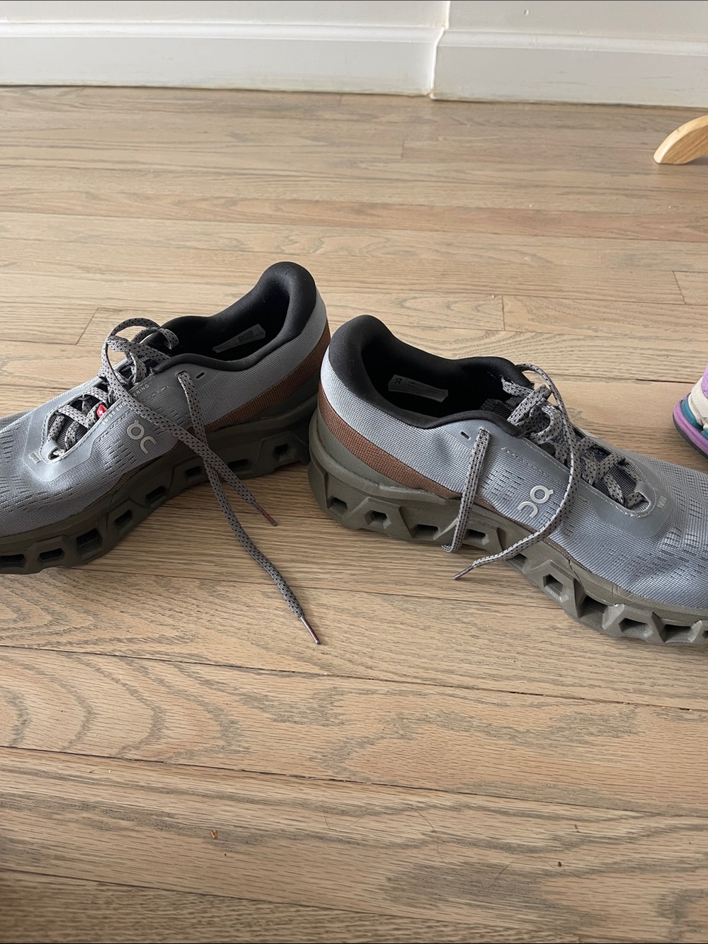 On Running Men's Grey and Brown Cloudnova x Pleasures Athletic Shoe - Picture 9 of 9